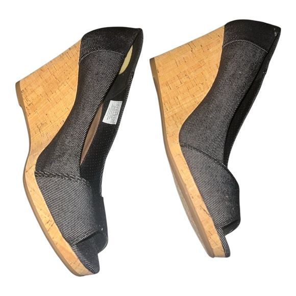 TOMS Stella Blue Denim Peep Toe Cork Wedge Sandals Size 8.5W Fabric Upper - Picture 5 of 8